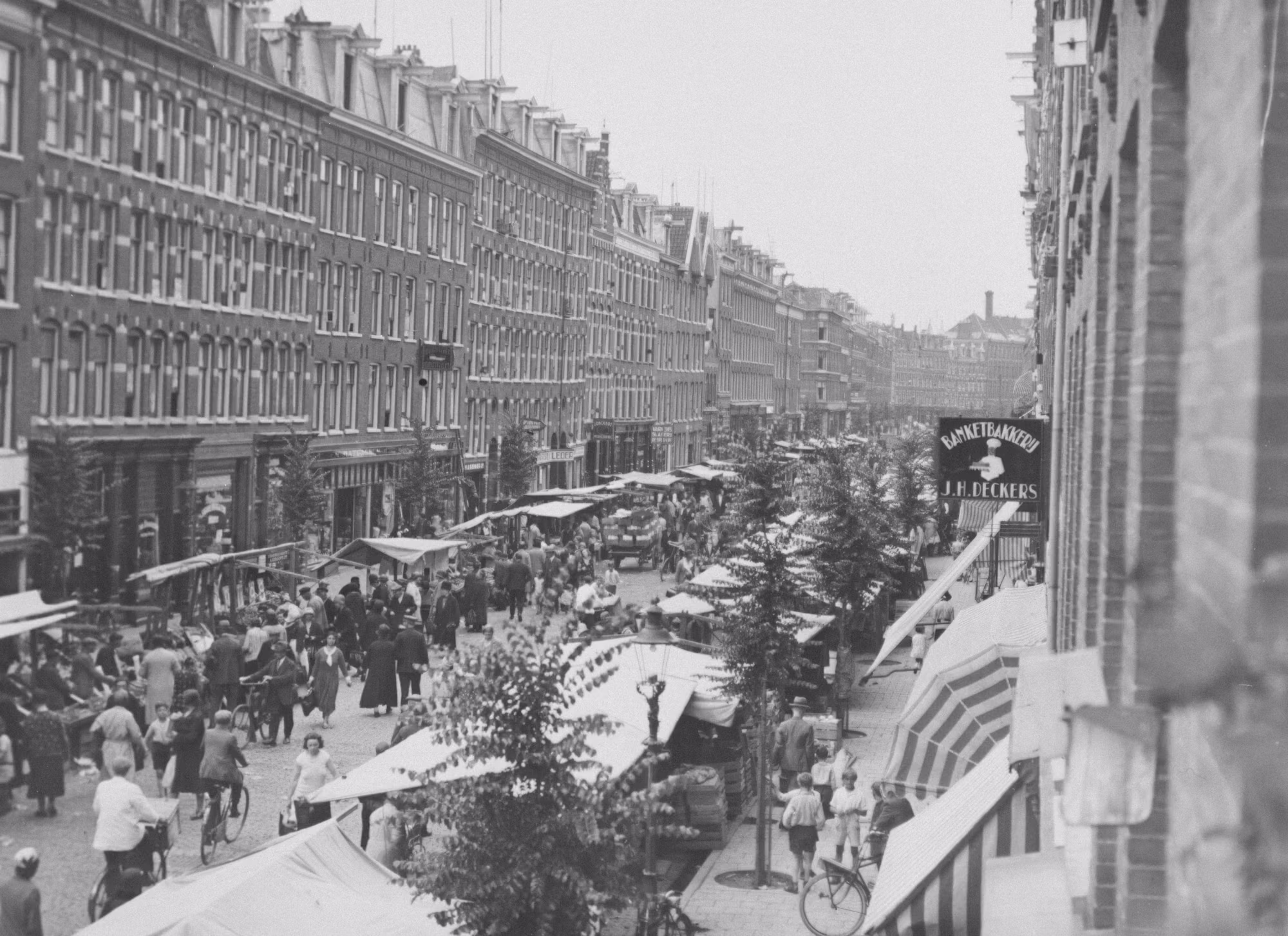 Culinary Adventures: Exploring the Global Tapestry of Food Markets